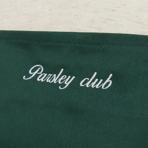 オリジナル制服製作実績 ネームゴ刺繍 /Parsley club様/飲食店サービス制服ユニフォームナイスユニ