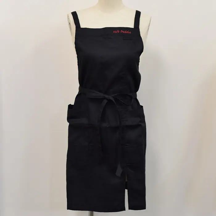 オリジナル制服製作実績 ネームゴ刺繍 /20210822_cafe freddie様/飲食店サービス制服ユニフォームナイスユニ