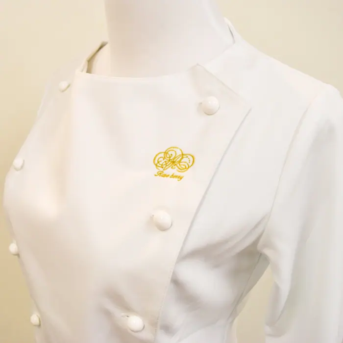 オリジナル制服製作実績 ネームゴ刺繍 /Rose berry様/飲食店サービス制服ユニフォームナイスユニ