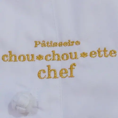オリジナル制服製作実績 ロゴ刺繍 /chouchouette様/飲食店サービス制服ユニフォームナイスユニ