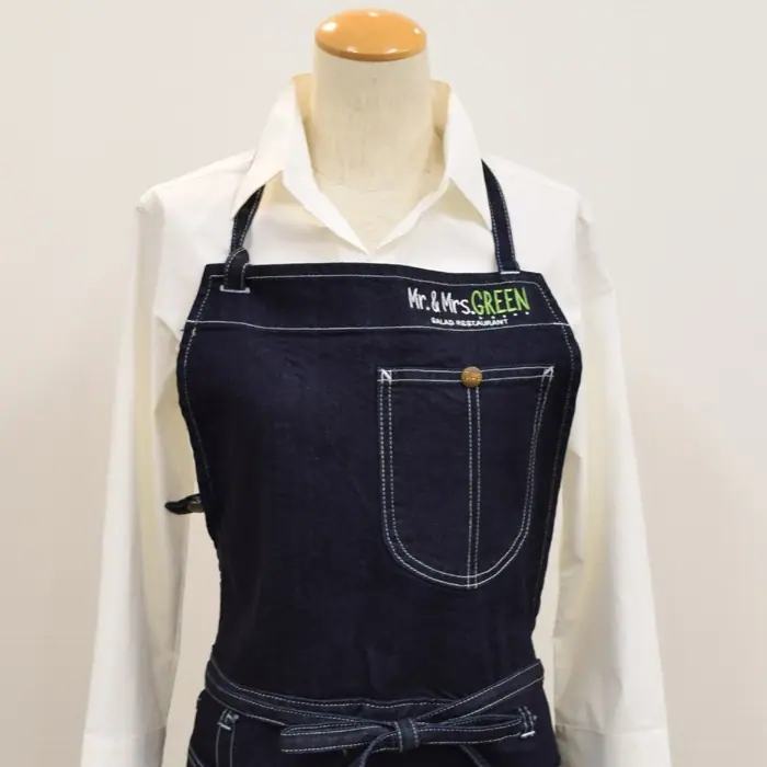 オリジナル制服製作実績 ロゴ刺繍 /Mr&Mrs GREEN様/飲食店サービス制服ユニフォームナイスユニ