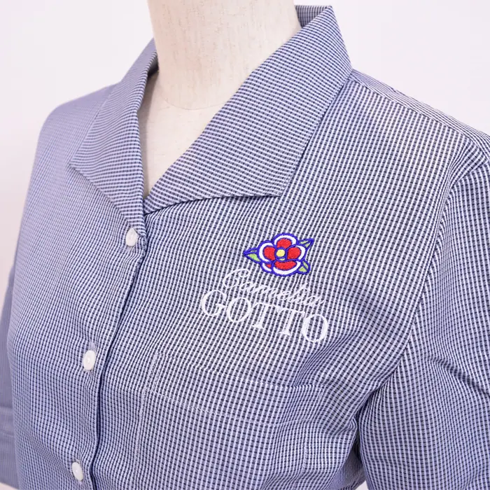 オリジナル制服製作実績 ロゴ刺繍 /ブランニューウェイブ様/飲食店サービス制服ユニフォームナイスユニ