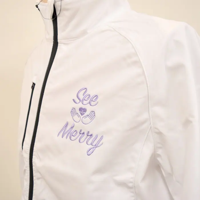 オリジナル制服製作実績 ロゴ刺繍 /株式会社シーメリー様/飲食店サービス制服ユニフォームナイスユニ