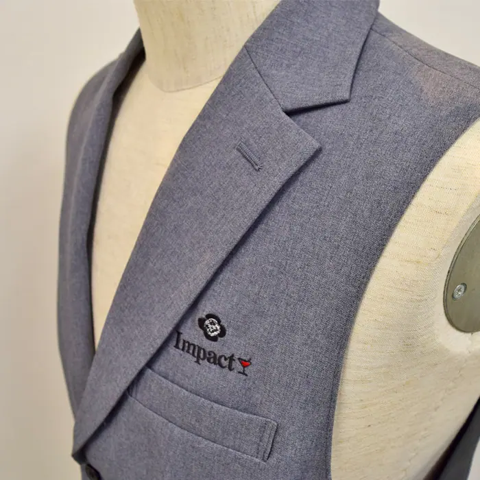 オリジナル制服製作実績 ロゴ刺繍 /シーエーコーポレーション様/飲食店サービス制服ユニフォームナイスユニ