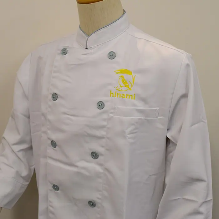 オリジナル制服製作実績 ロゴ刺繍 /20210416_hinami様/飲食店サービス制服ユニフォームナイスユニ