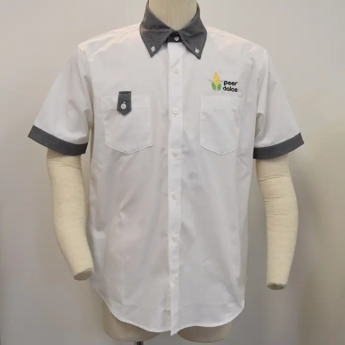 オリジナル制服製作実績 ロゴ刺繍 /20200523_輝くピアホーム様/飲食店サービス制服ユニフォームナイスユニ