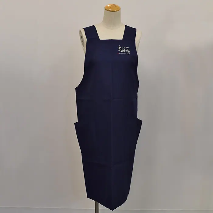 オリジナル制服製作実績 ロゴ刺繍 /柚香様/飲食店サービス制服ユニフォームナイスユニ