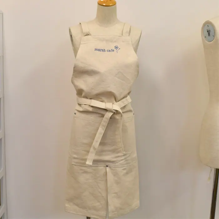 オリジナル制服製作実績 ロゴ刺繍 /ナイスユニ店舗客様/飲食店サービス制服ユニフォームナイスユニ