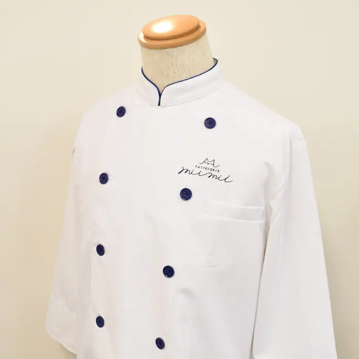 オリジナル制服製作実績 ロゴ刺繍 /2021/9/8 Patisseriemiimii様/飲食店サービス制服ユニフォームナイスユニ