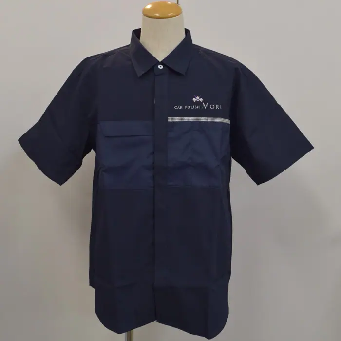 オリジナル制服製作実績 ロゴ刺繍 /CAR POLISH MORI様/飲食店サービス制服ユニフォームナイスユニ