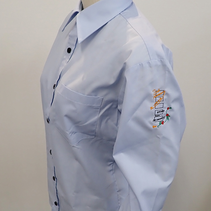 オリジナル制服製作実績 ロゴ刺繍 /20250805_スターバックスコーヒーイオンモール羽生3階店様/　飲食店サービス制服ユニフォームナイスユニ