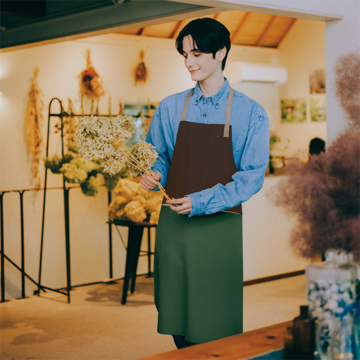飲食店販売店制服　野菜や植物から染めた色　配色首かけエプロン【6色】　スペック