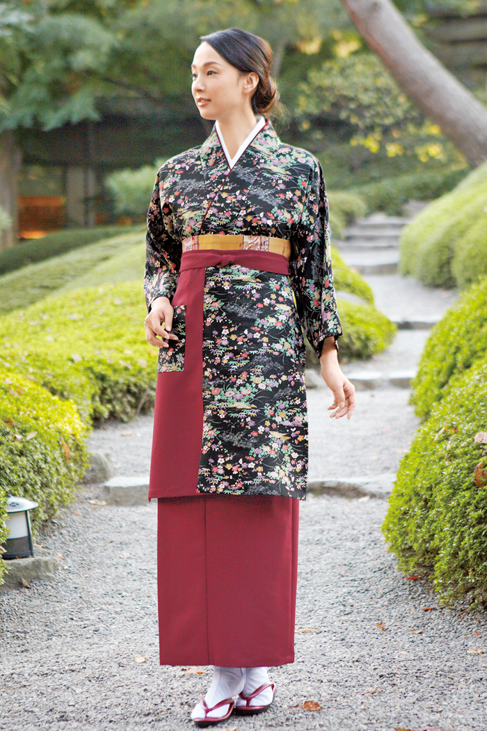 本物の日本の和を感じてもらう　和風飲食店、旅館に合う艶やかな友禅調小紋柄の優雅な雰囲気を作る茶衣着スタイル