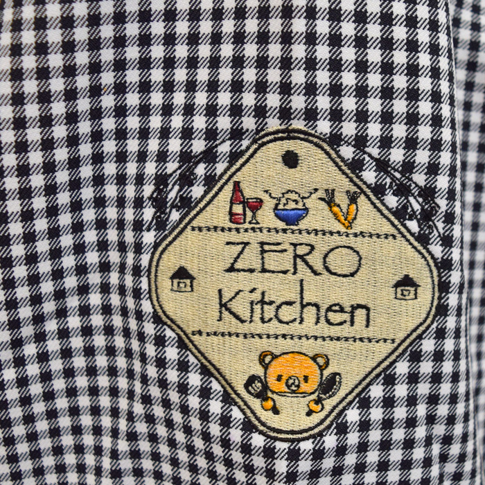 飲食店サービス制服刺繍実績　株式会社ZERO様(コックコート　ロゴ刺繍)