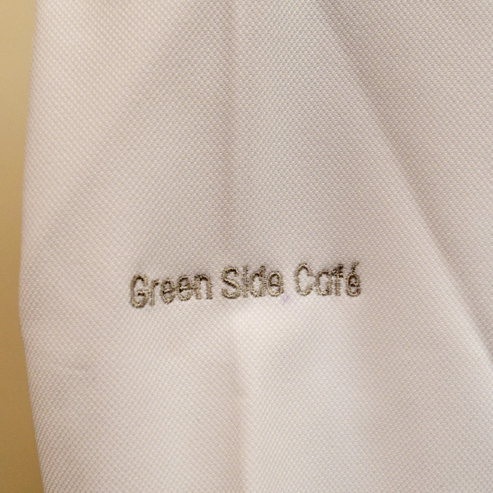 飲食店サービス制服刺繍実績　GREEN SIDE CAFE様(コックコート ネーム刺繍)